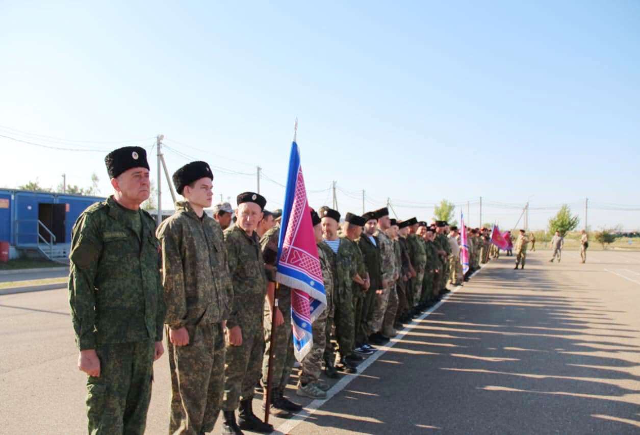 Прошли обучение на казачьих сборах 
